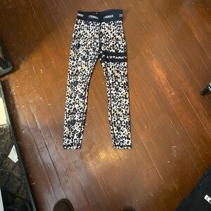 STRONGER Leopard Print Leggings - Black & Cream